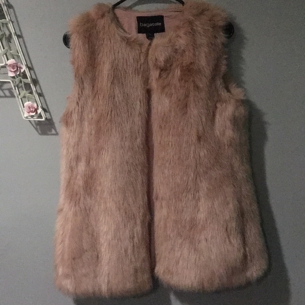 Blush pink faux fur vest!!!